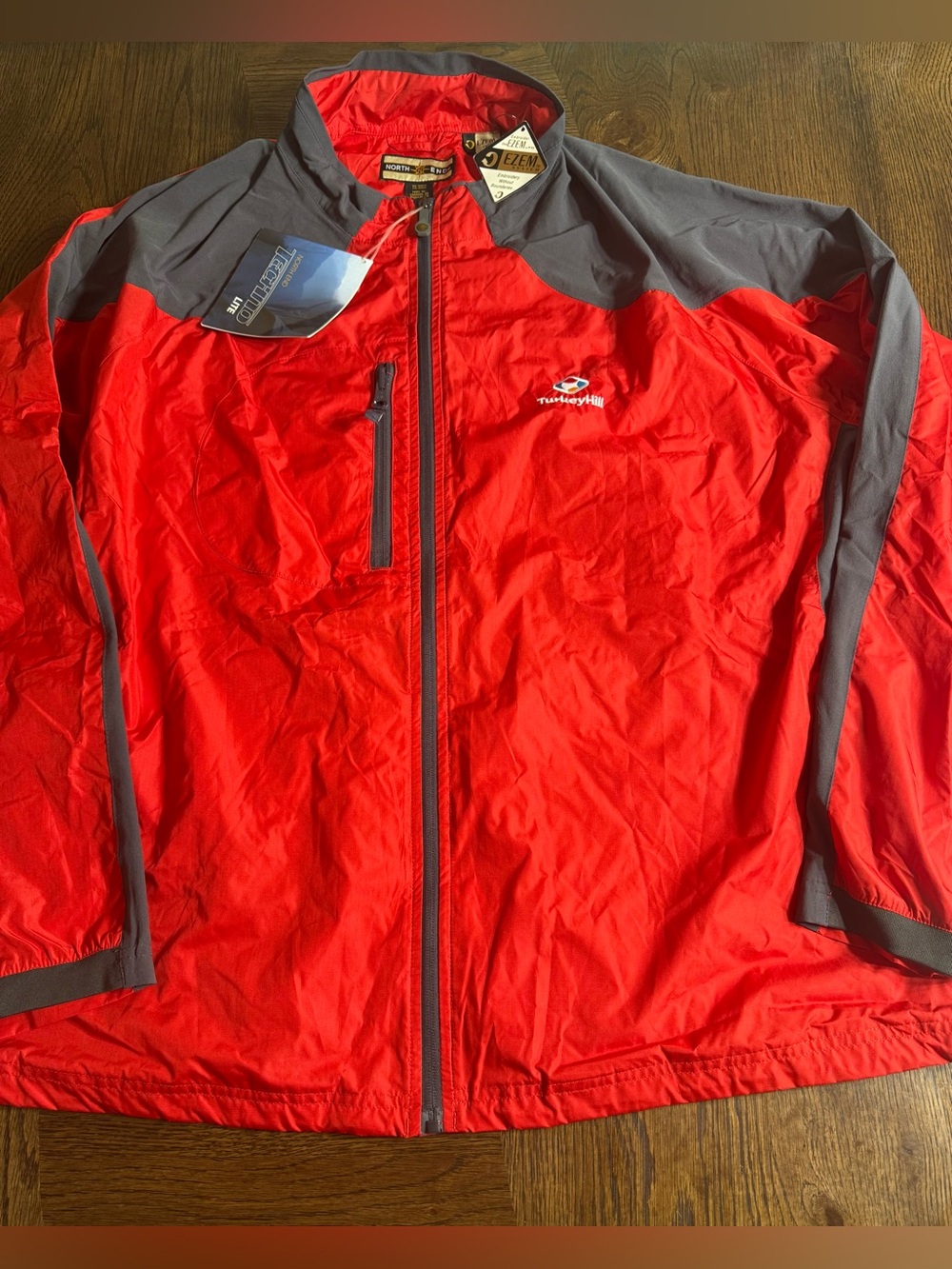 Turkey Hill New Red and Gray Windbreaker Jacket men’s XXL